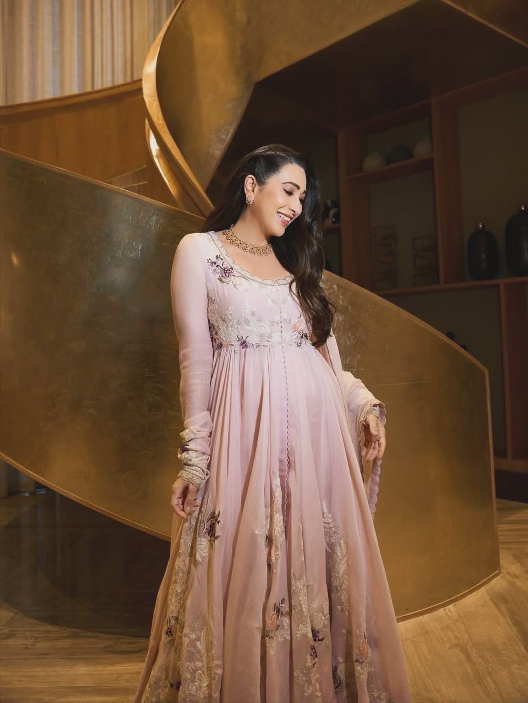 Karisma Kapoor blends classic charm with modern style