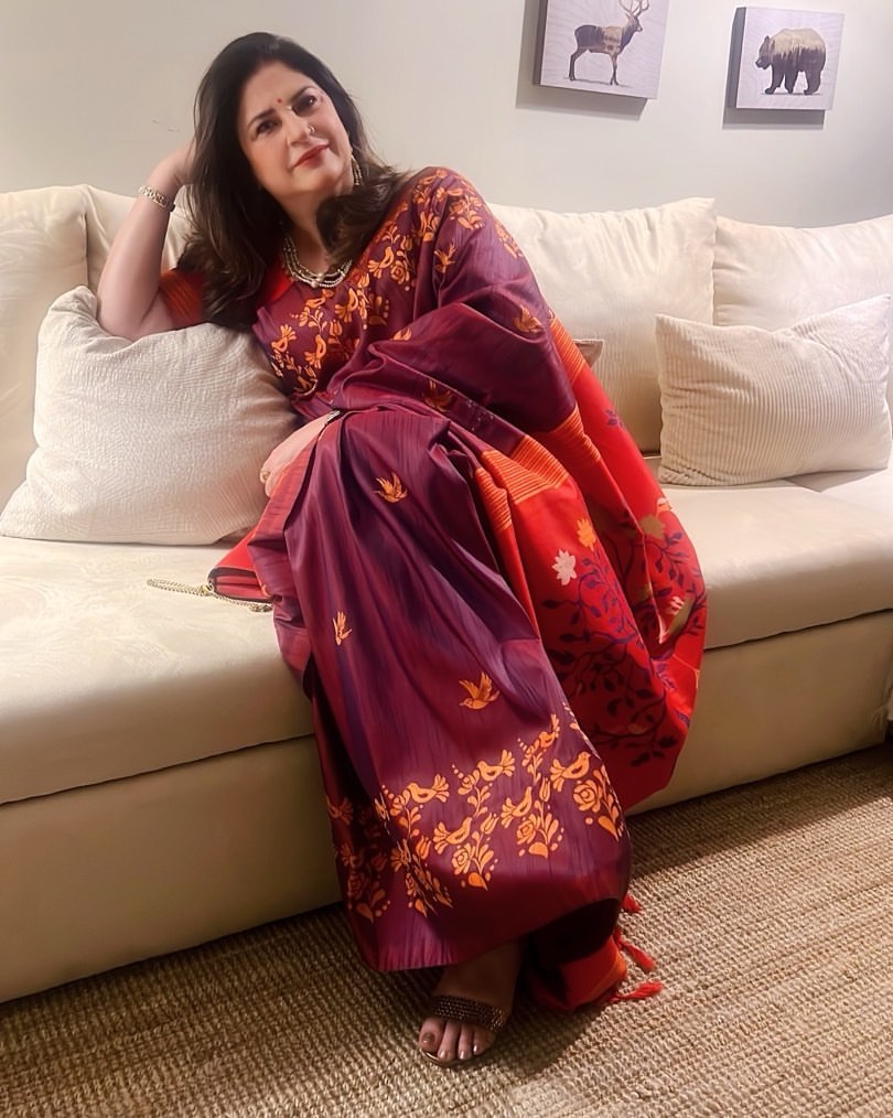 Kunickaa Sadanand lights up room with elegance