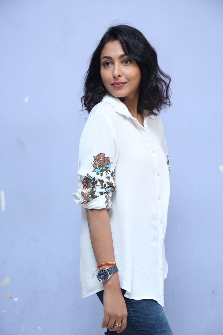 Madhu Shalini elegant white embroidered sleeves shirt