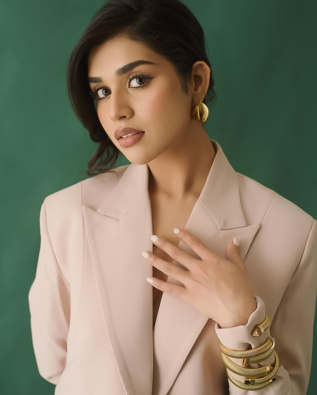 Meenakshi Govindarajan blends elegance and attitude in power look