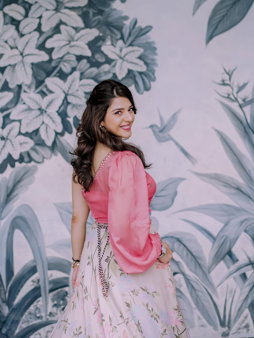 Mehreen Pirzada radiates timeless playful elegance.