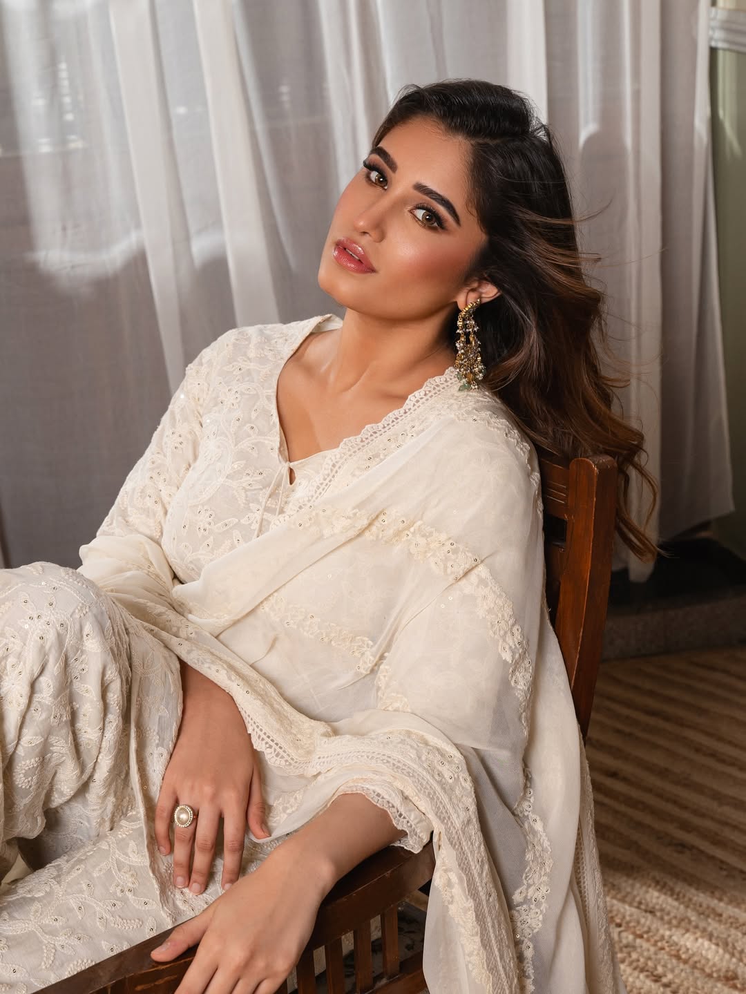 Rasha Thadani glows in white, radiating timeless glamour