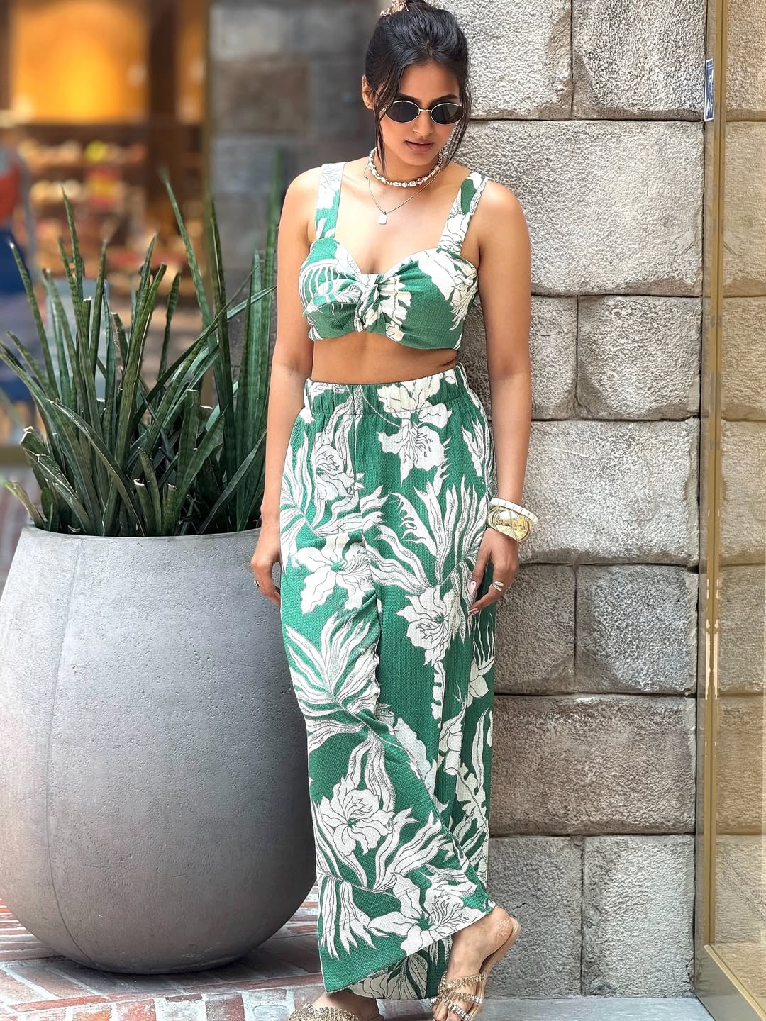 Rashika Shetty masters bold tropical elegance effortlessly