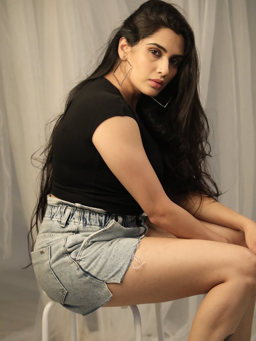 Sangeetha Bhat rocking ripped denim with confidence