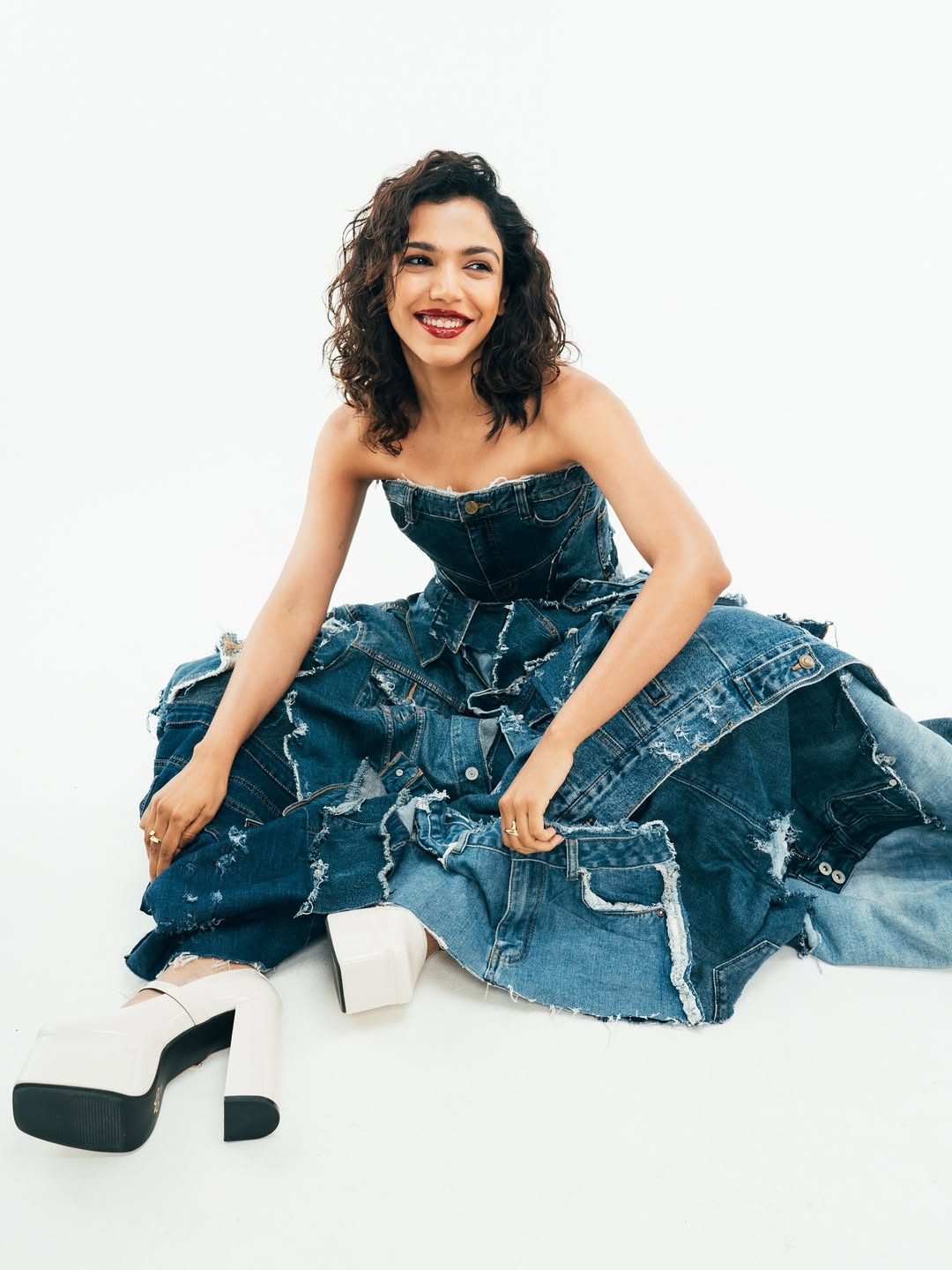 Shriya Pilgaonkar rocks ripped denim with confidence