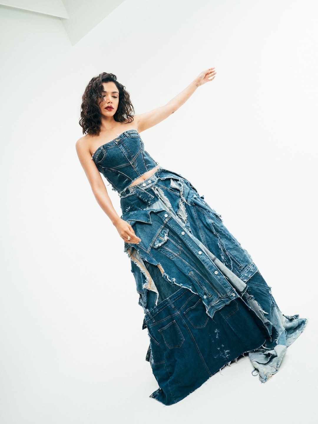 Shriya Pilgaonkar redefines denim couture with flair