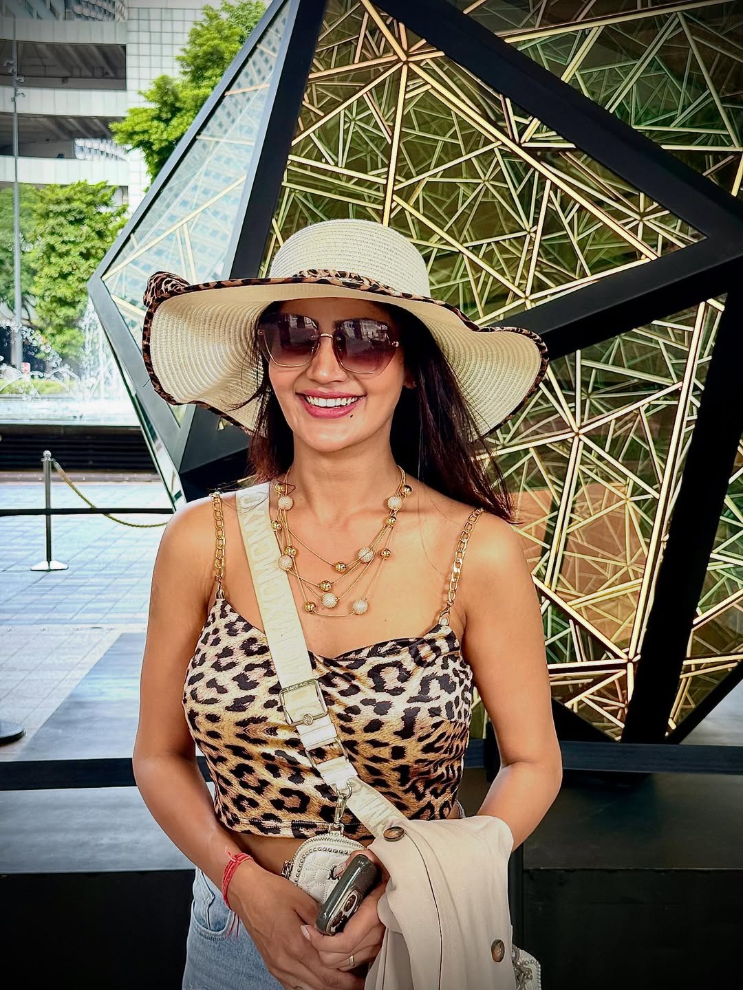 Soniya Bansal chic leopard look with stylish hat