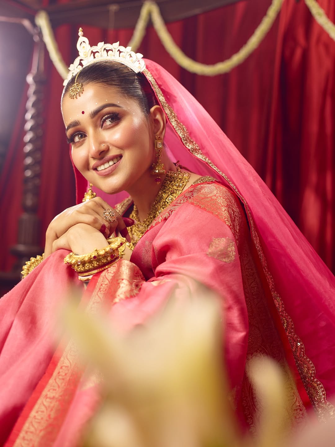 Sudipta Banerjee embodies elegance in regal traditional look