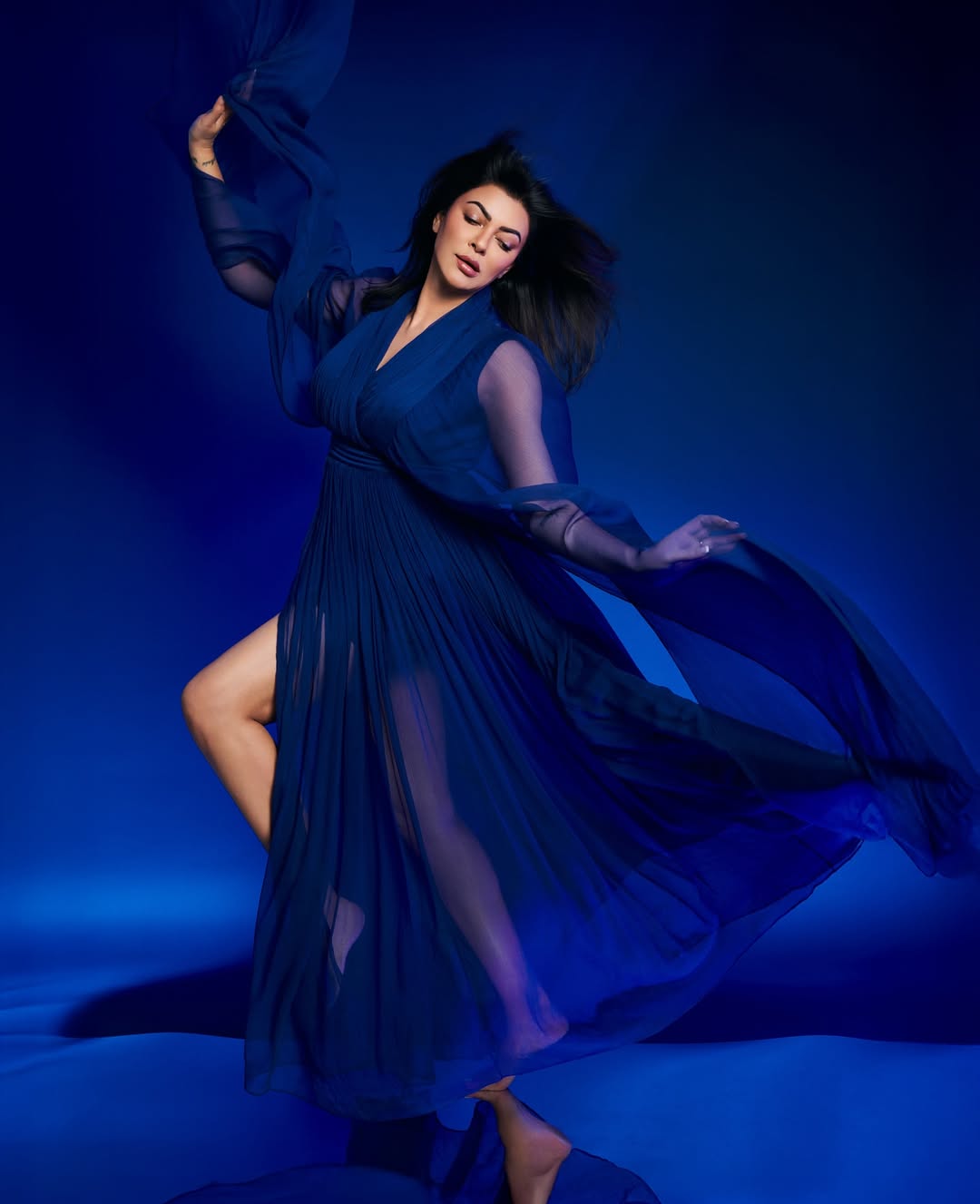 Sushmita Sen exudes timeless elegance in a striking blue ensemble–proof that style and grace are truly her signature moves.
