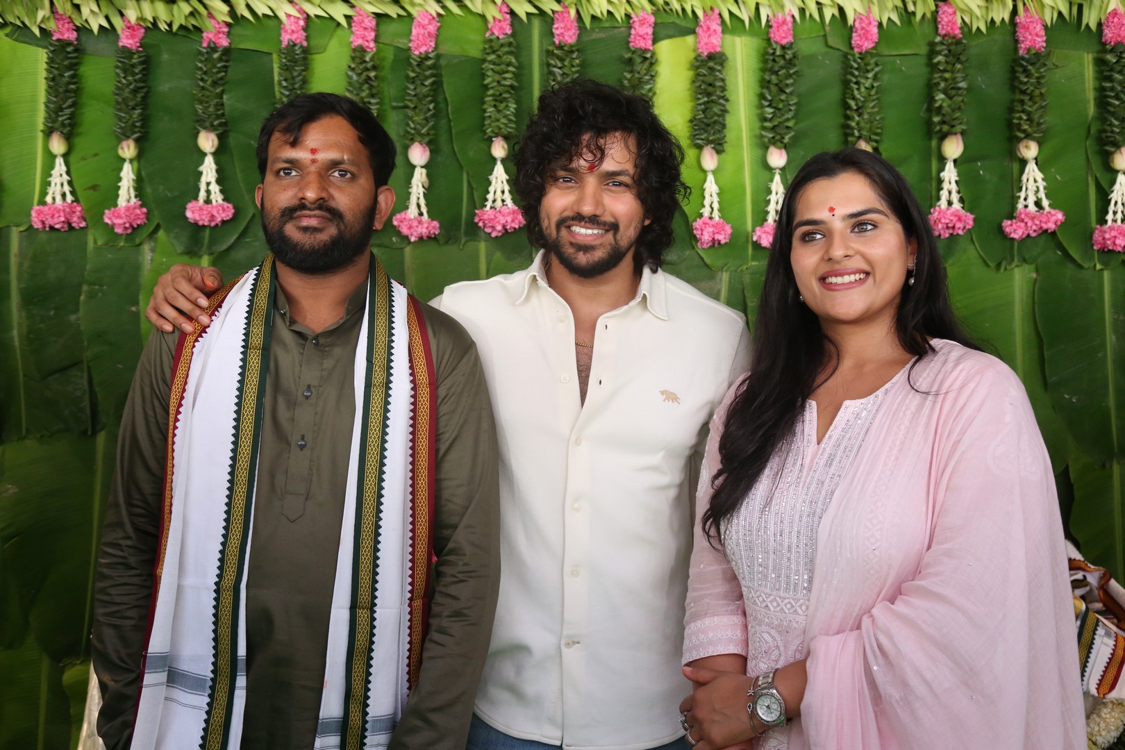 Pavaan Kesari Kavya Kalyanram posing at film opening