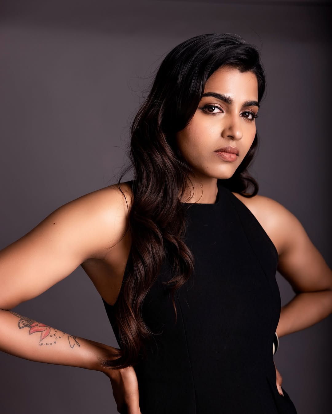 Who is Sai Dhanshika?