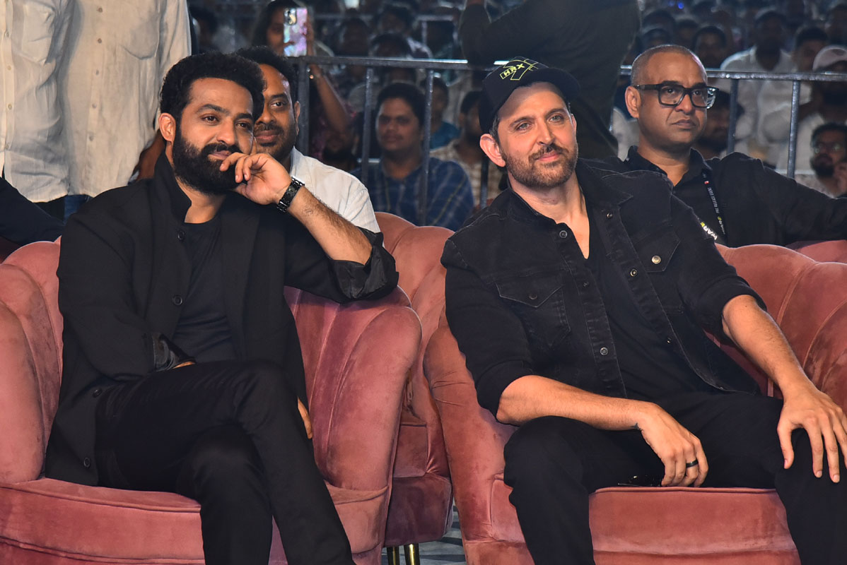 NTR Jr and Hrithik Roshan seated together during the event