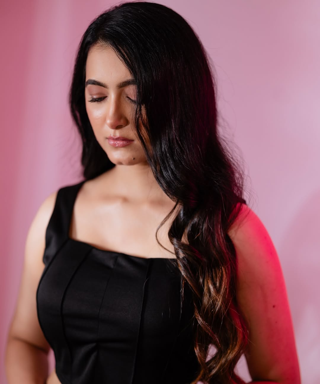 Adhvithi Shetty exuding elegance in classic black ensemble