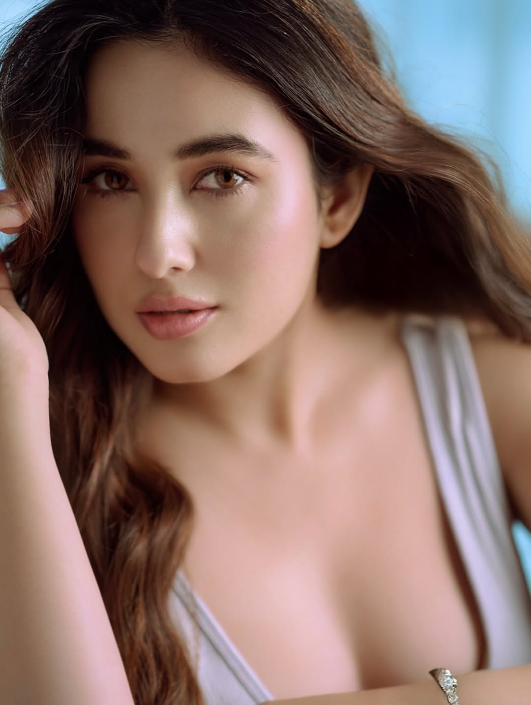 Poses That Tell a Story