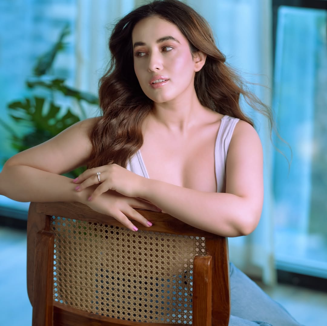 The Charm of Timeless Glamour