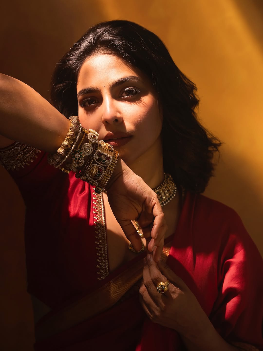 Aishwarya Lekshmi oozes elegance blending charm and attitude