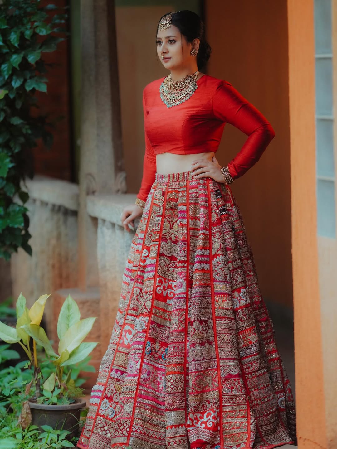 Amulya stunning blend of regal and contemporary charm