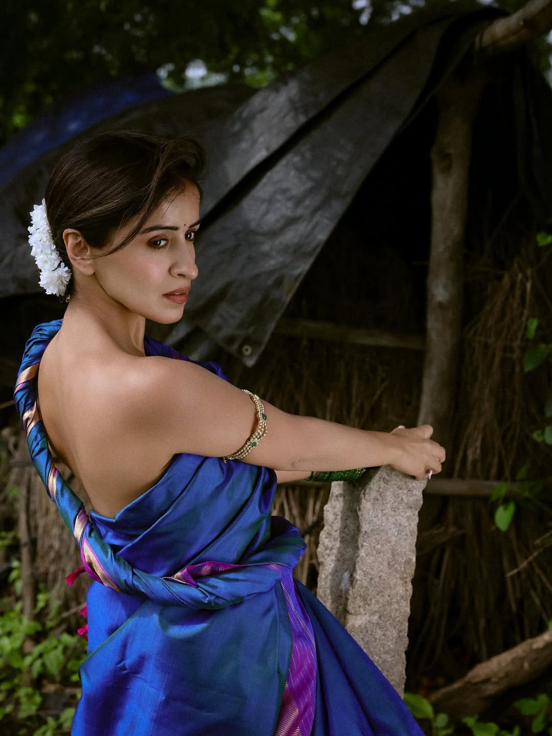 Anshu Ambani elegant traditional look with tropical mystique