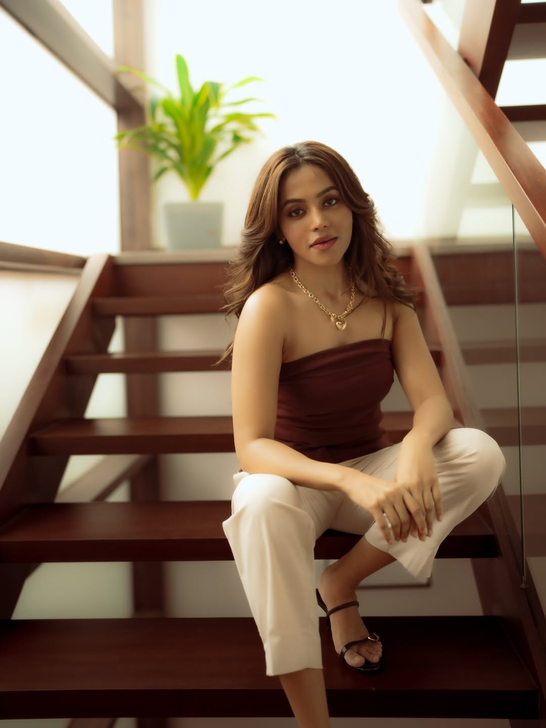 Bhavani Sre in sophisticated look with playful charm