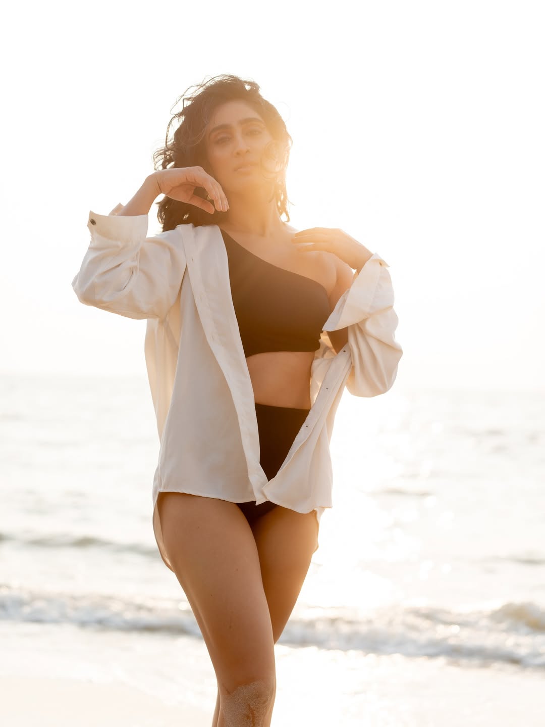 Minimalist Chic with a White Shirt