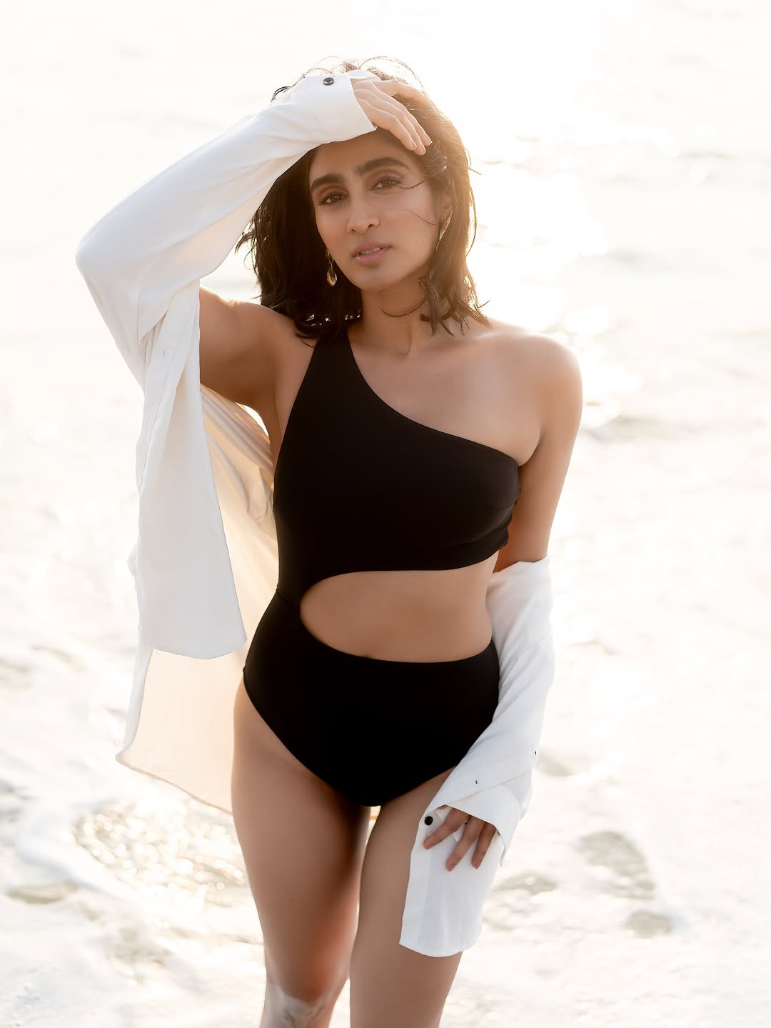 Confident Poses and Self-Assured Energy