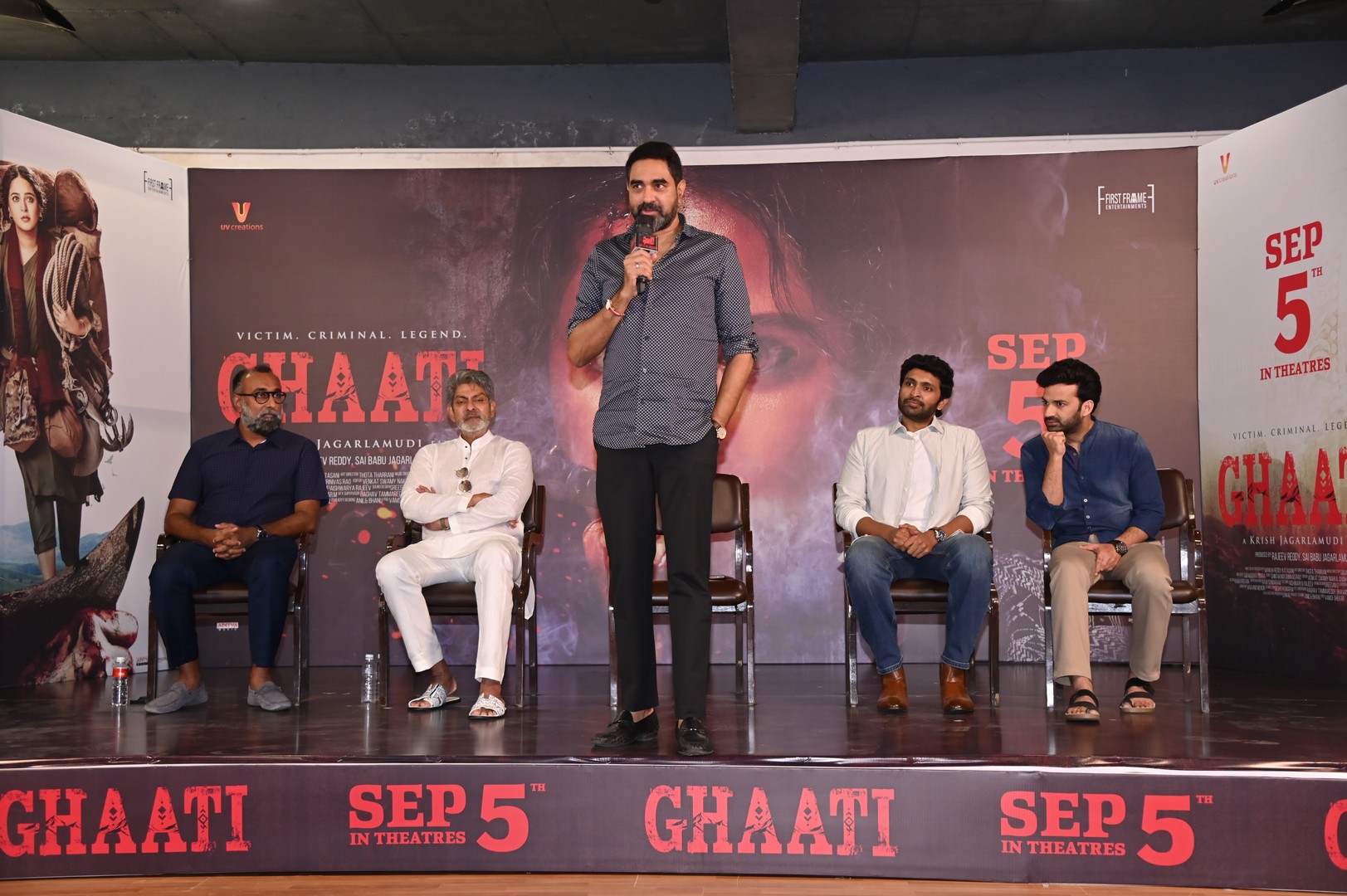 Krish Jagarlamudi delivering speech at event