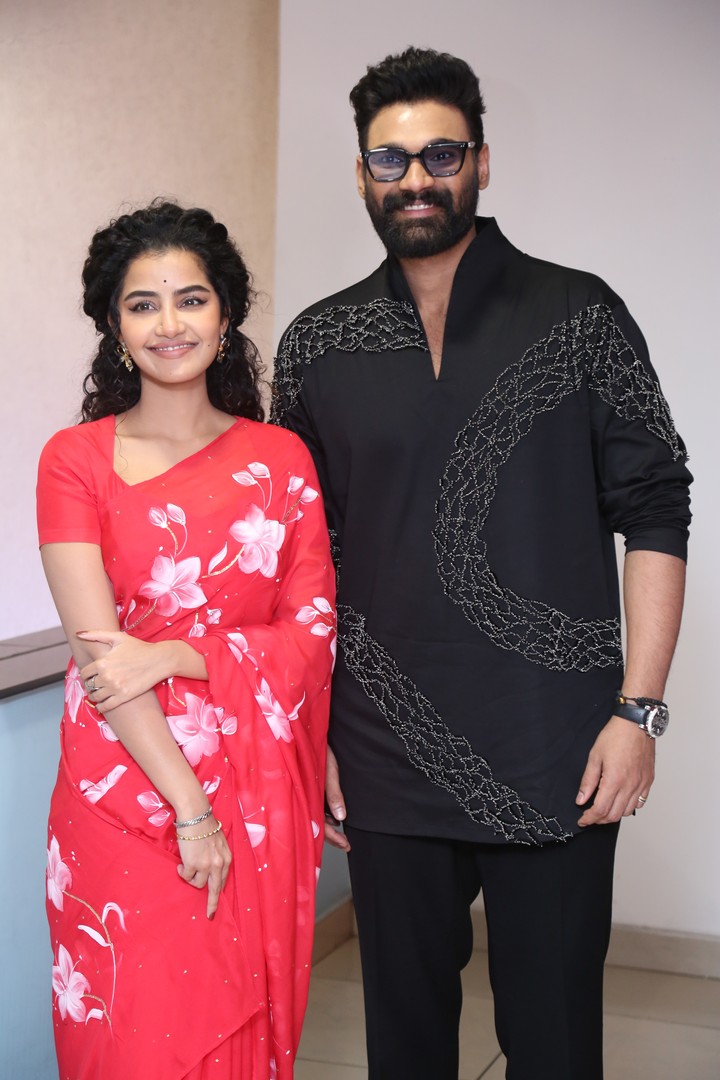 Anupama Parameswaran Bellamkonda Sai Sreenivas media photoshoot