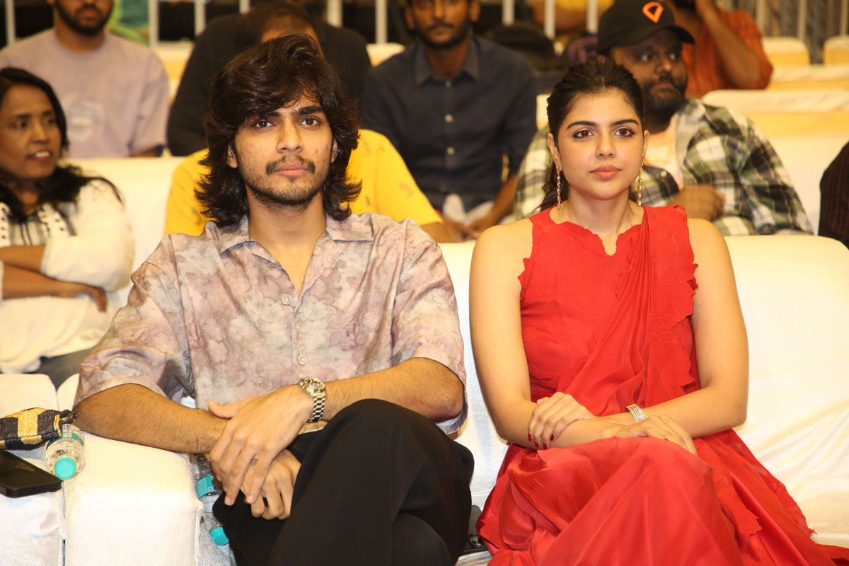 Naslen and Kalyani Priyadarshan seated together