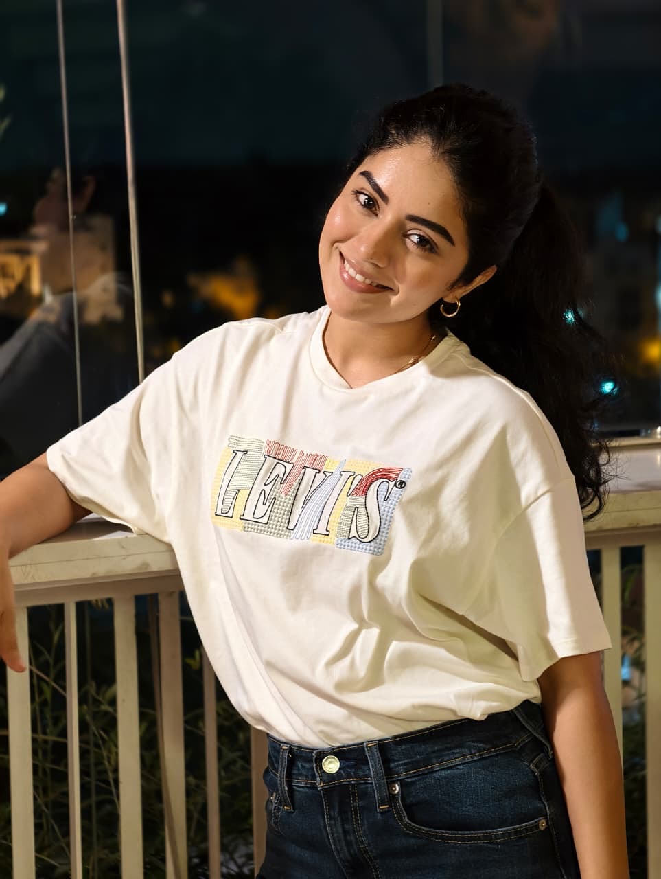 Megha Shetty casual elegance in timeless Levi’s tee