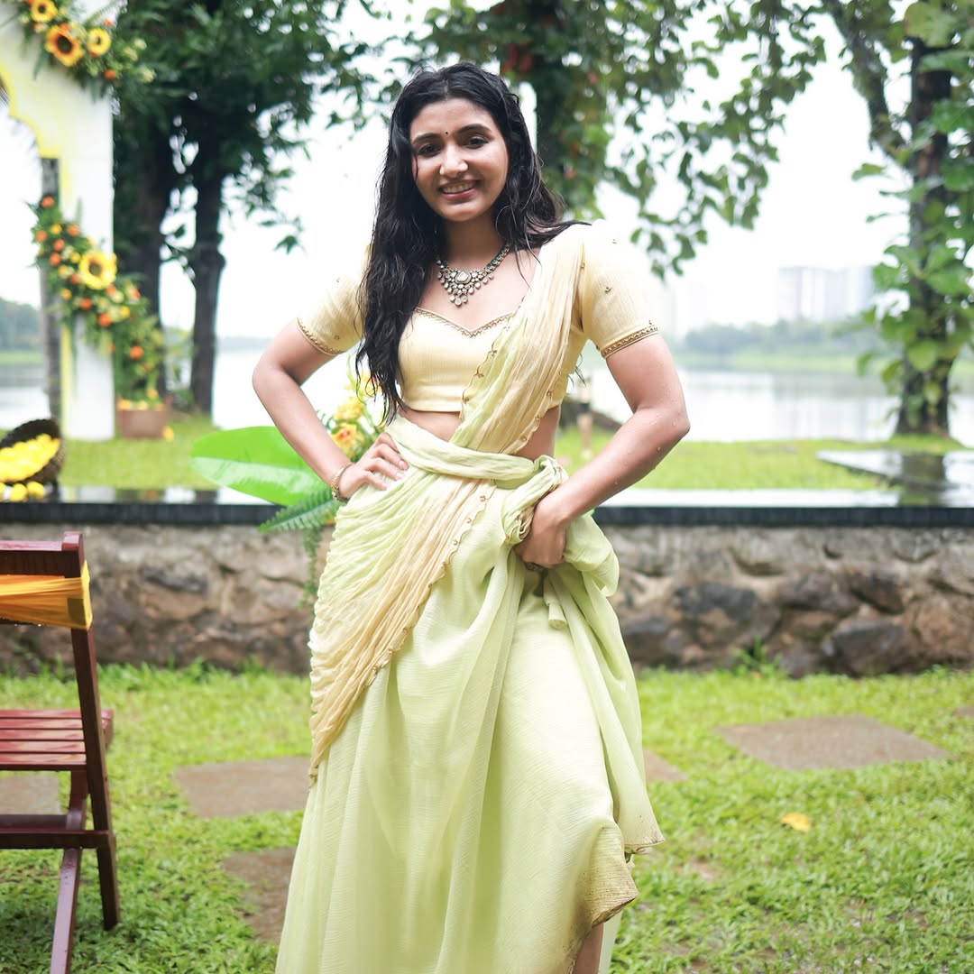 Mirna Menon blends tradition and style with flair