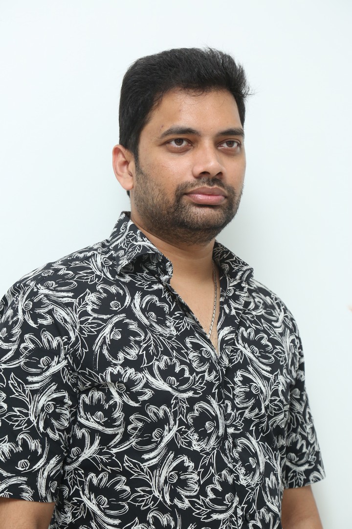 Sahu Garapati blooming confidence in floral attire