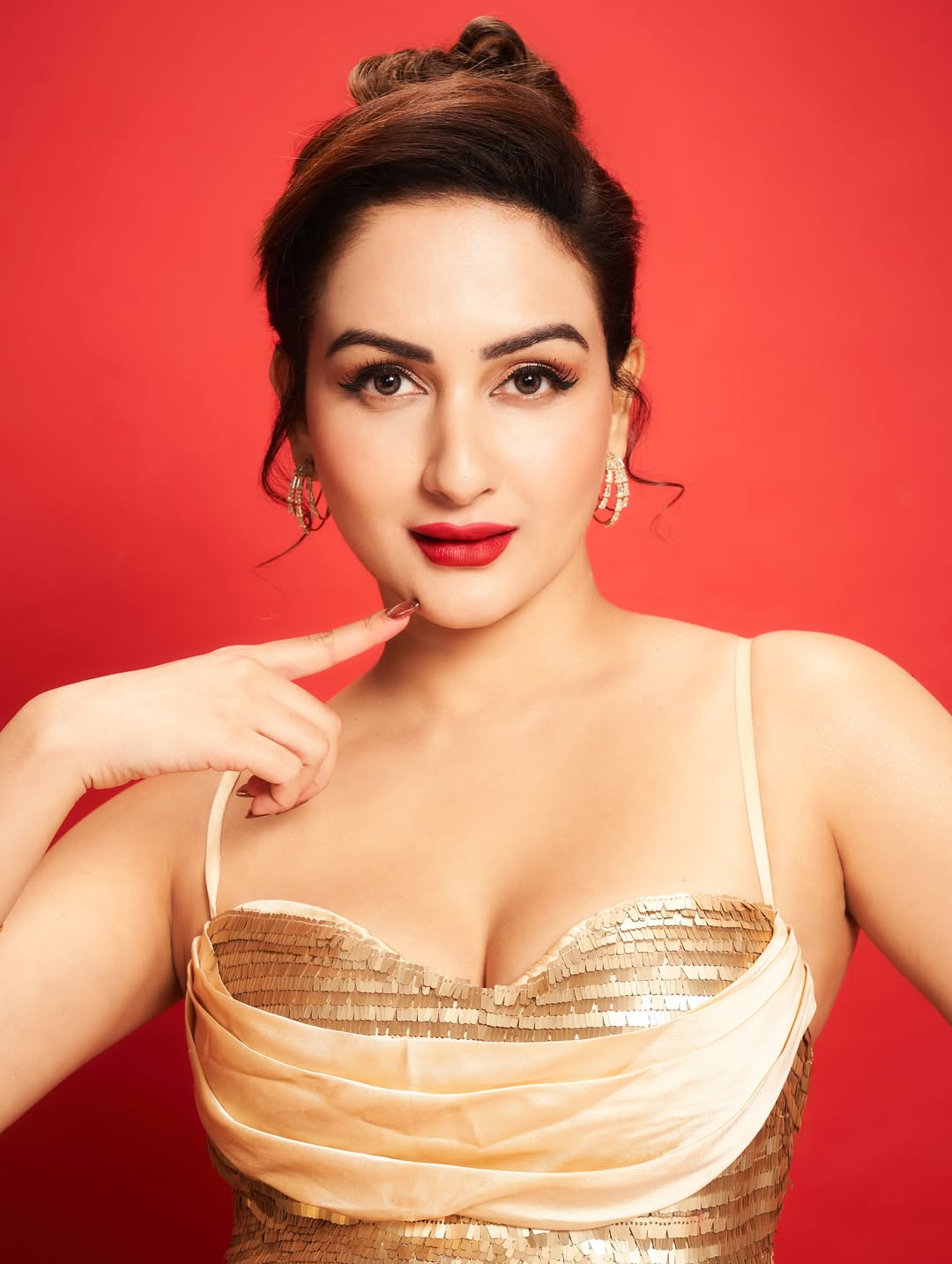 Zaara Yesmin exudes confident glamour in bold dress