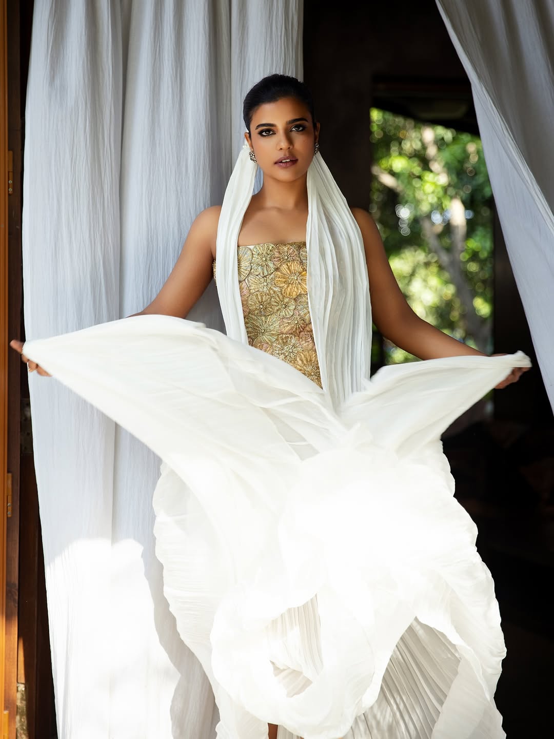 Aishwarya Rajesh timeless elegance with modern playful charm