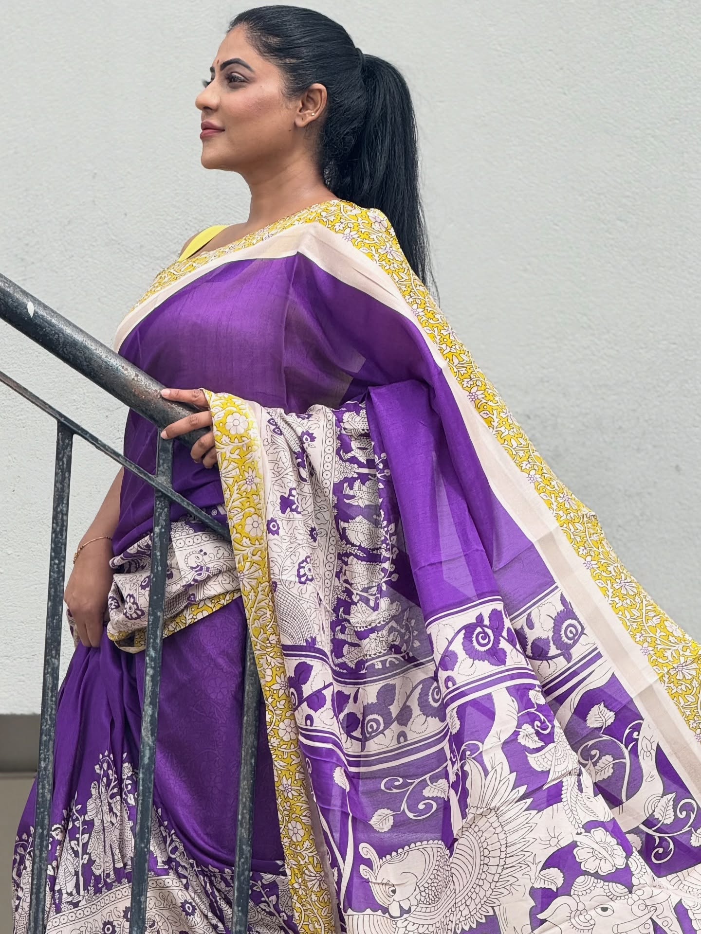 Reshma Pasupuleti radiates elegance in vibrant purple and white