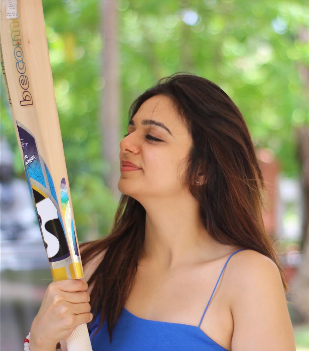 Bhavya Trikha flaunts cricket-inspired look with confident grace