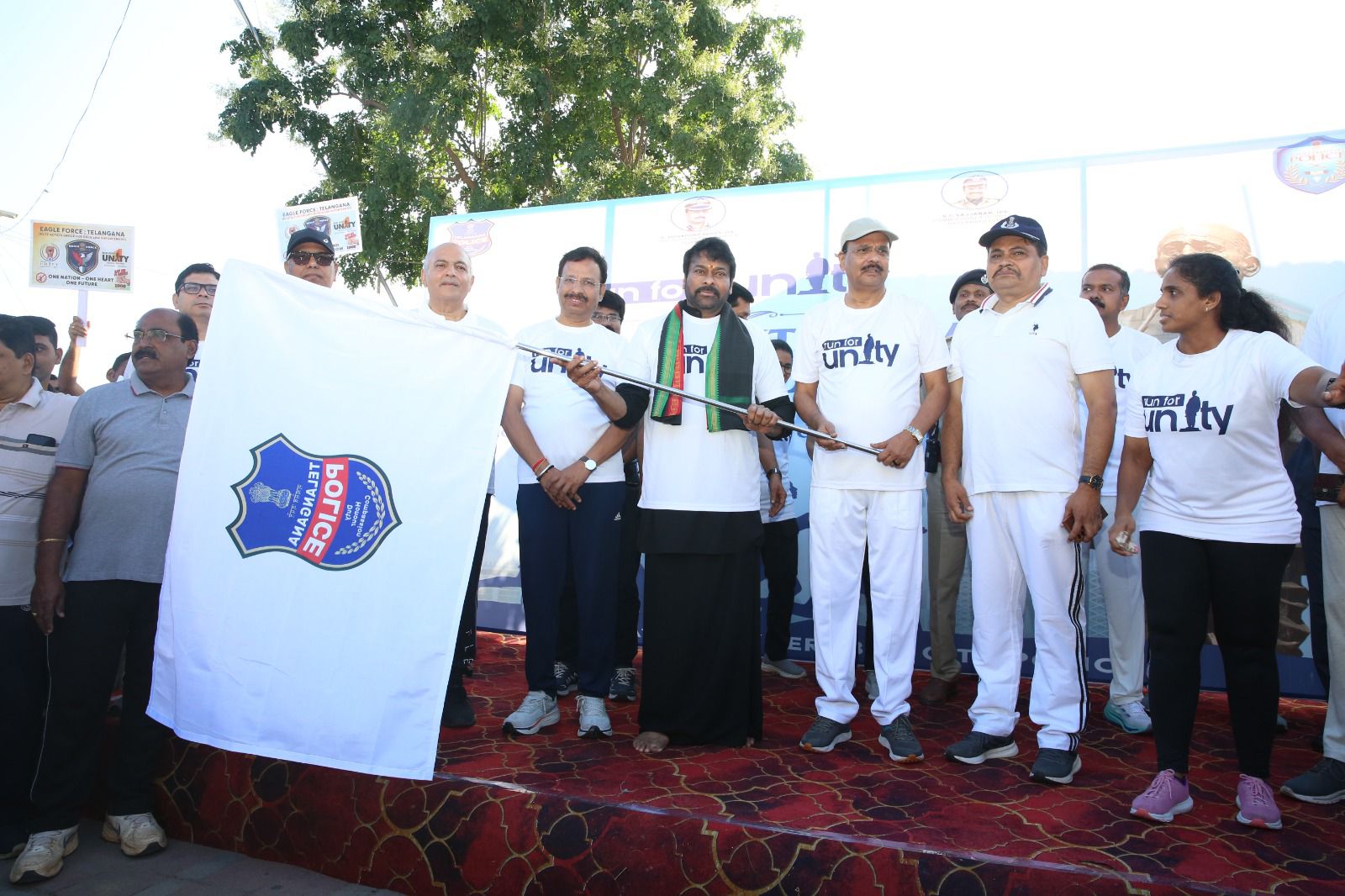 Chiranjeevi flagging off Run For Unity Hyderabad
