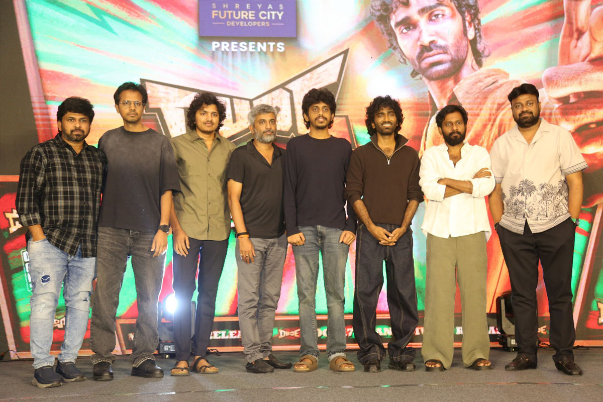 Shiva Nirvana Mahesh Babu P Hanu Raghavapudi group posing for media