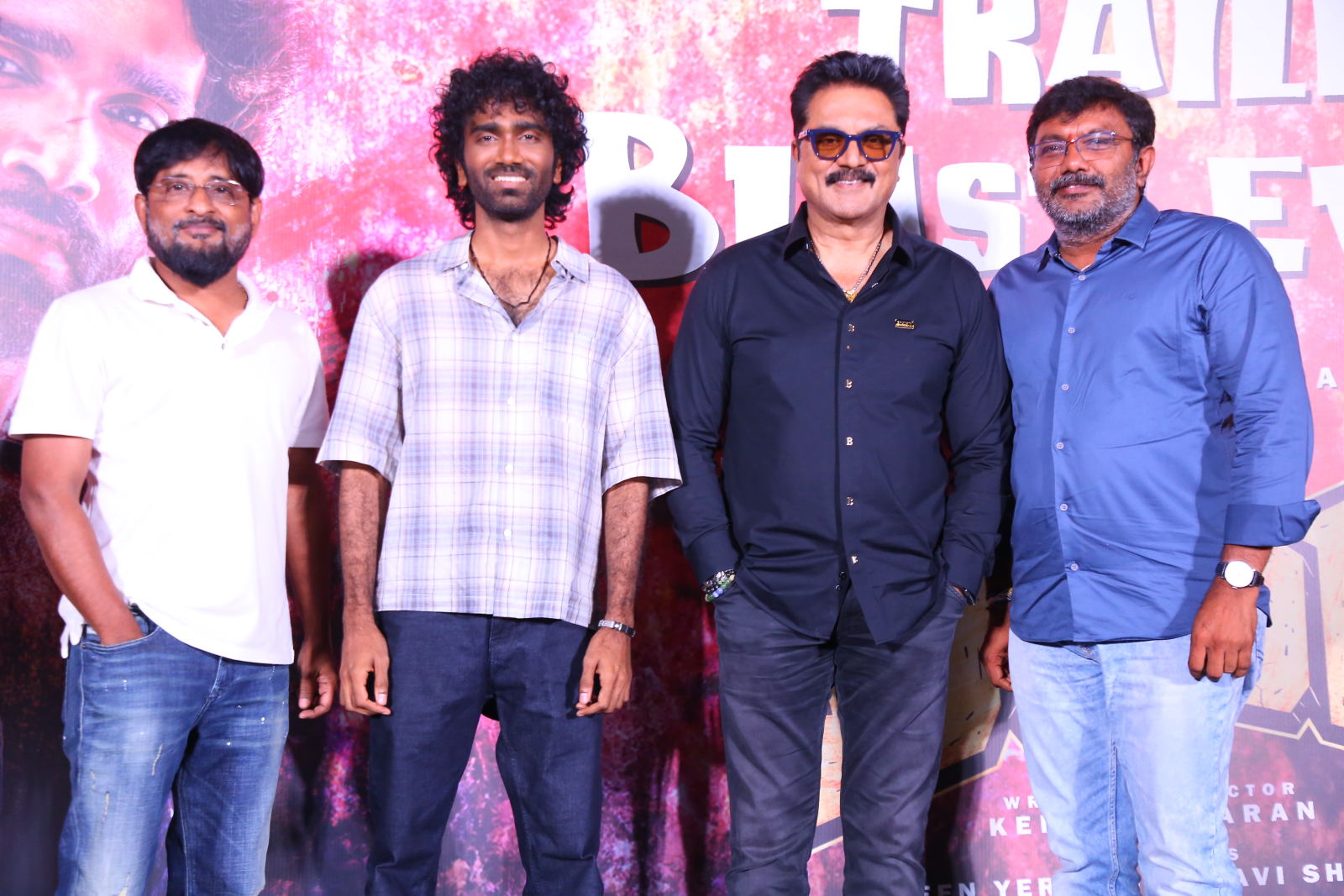 Y. Ravi Shankar, Pradeep Ranganathan, R. Sarath Kumar, Sashi posing