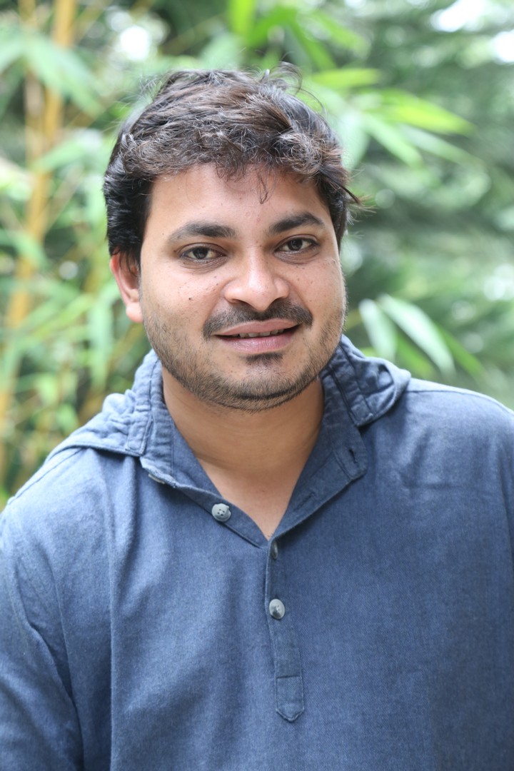 Jains Nani shows casual style with effortless mischievous charm