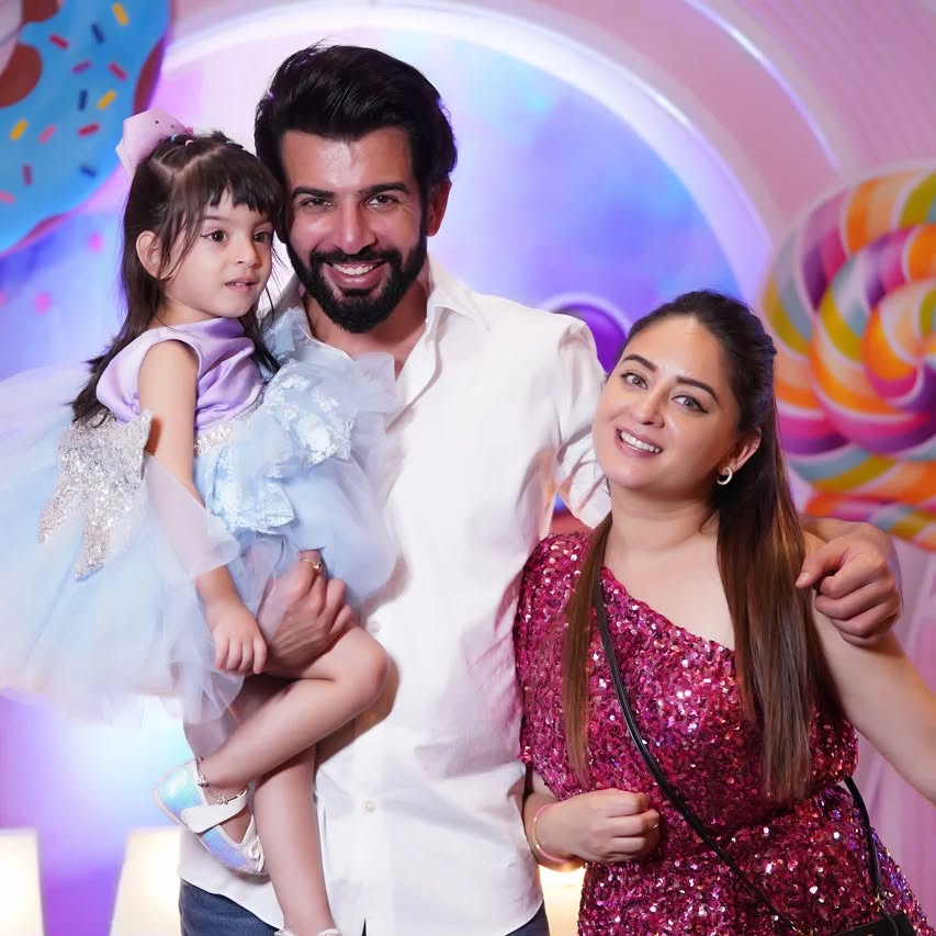 A Family That Fans Adored