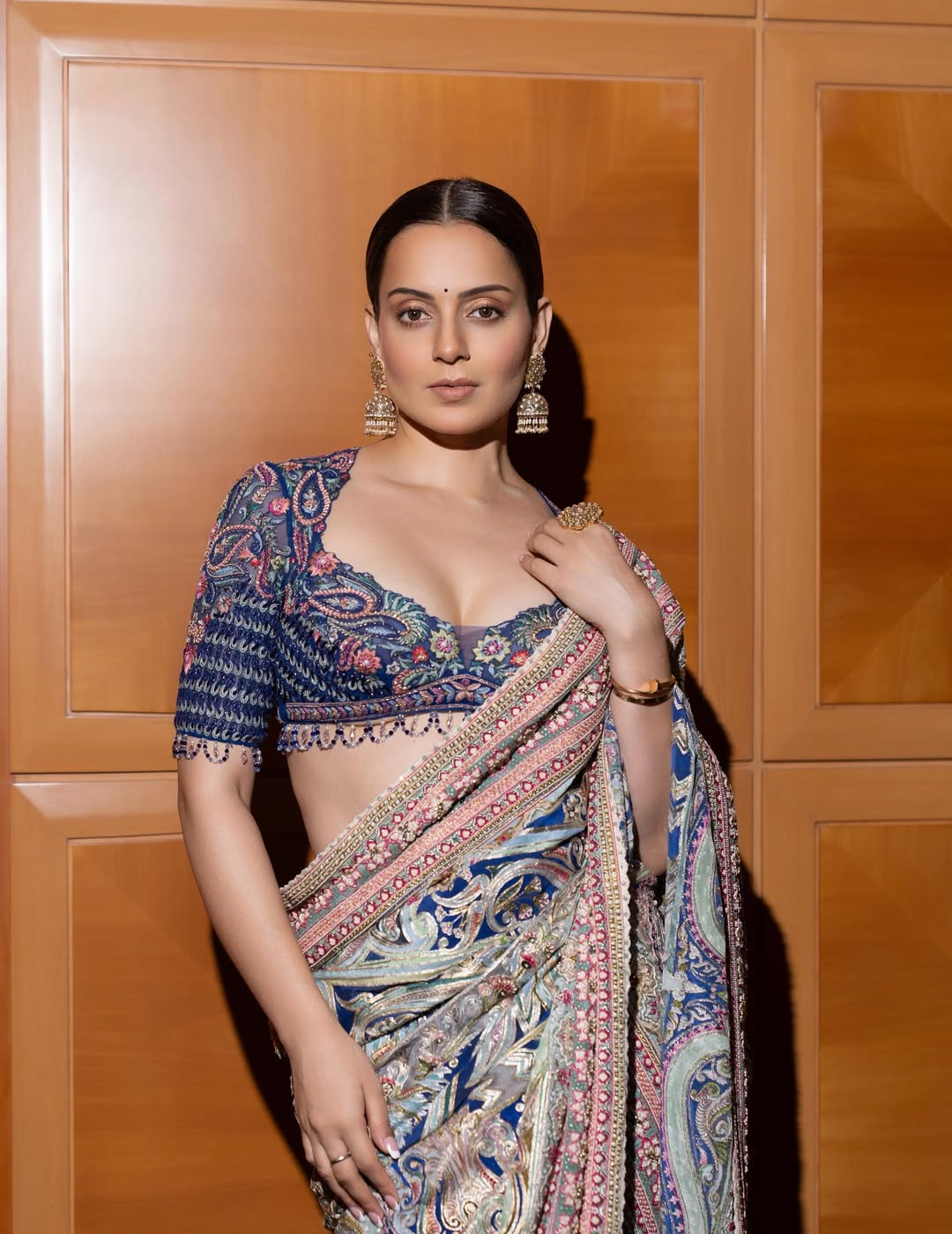 Kangana Ranaut fierce traditional saree style with royal charm