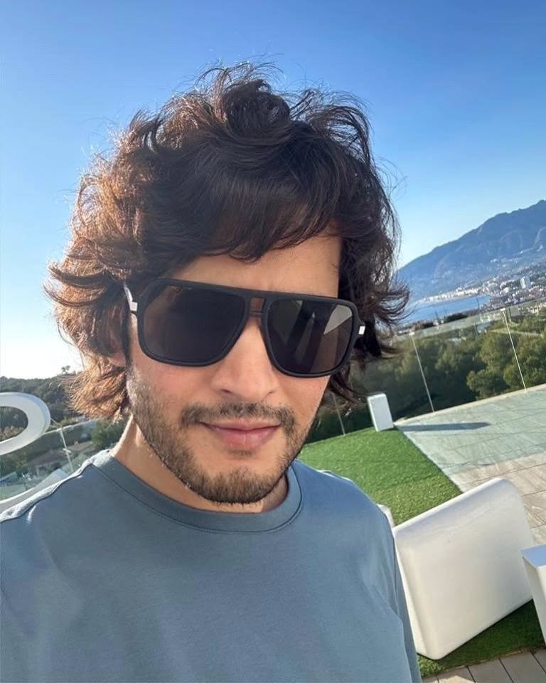 Fans Flood Social Media with Love