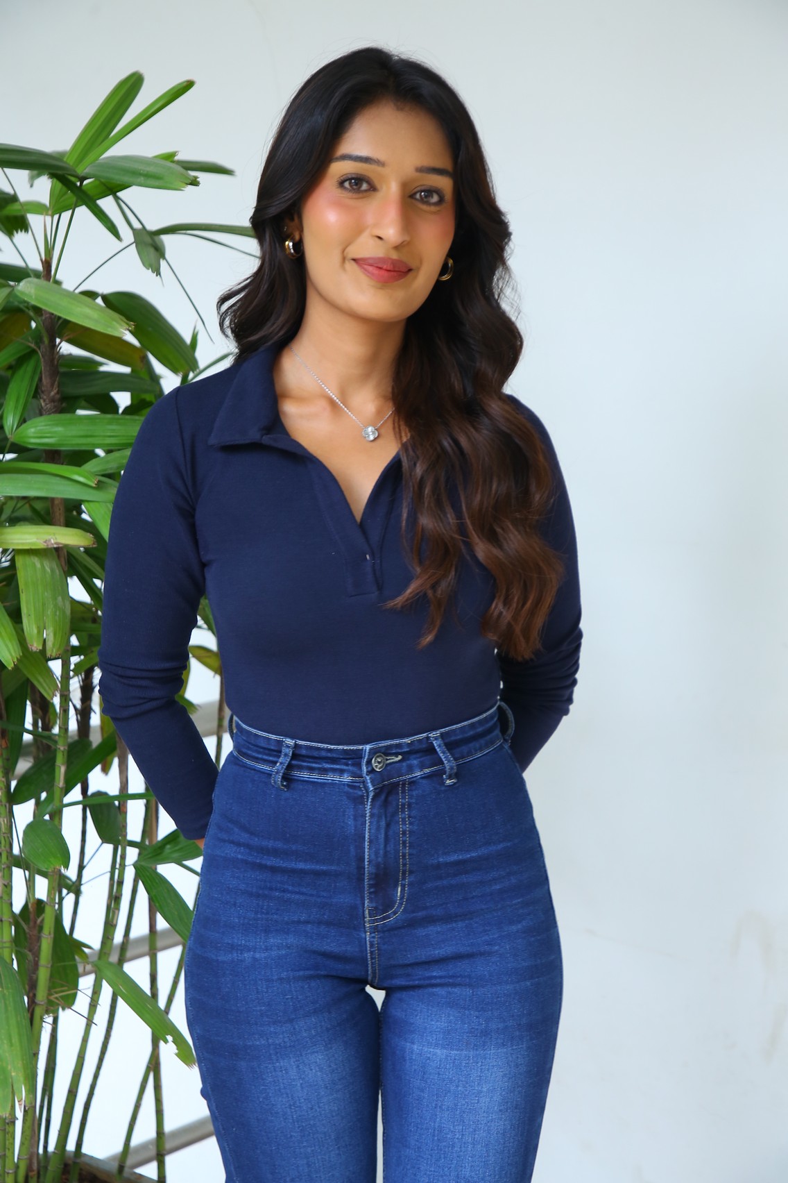 Niharika NM blends classic denim with professional charm effortlessly