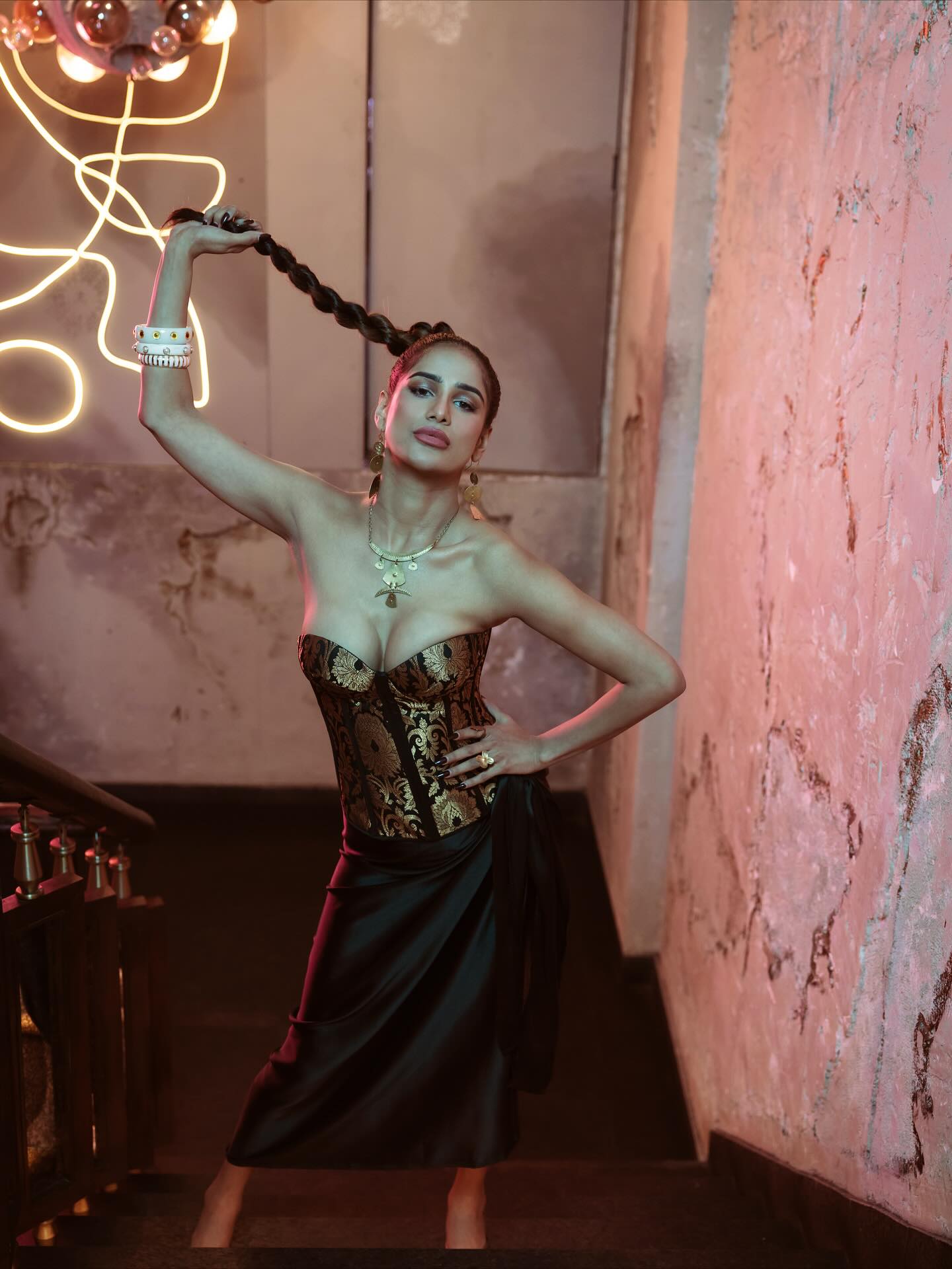 Styling That Shines in Every Frame