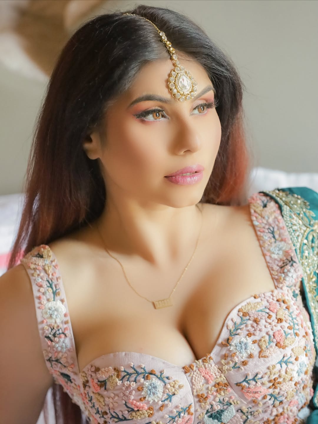 Jewelry That Whispers Royal Grace