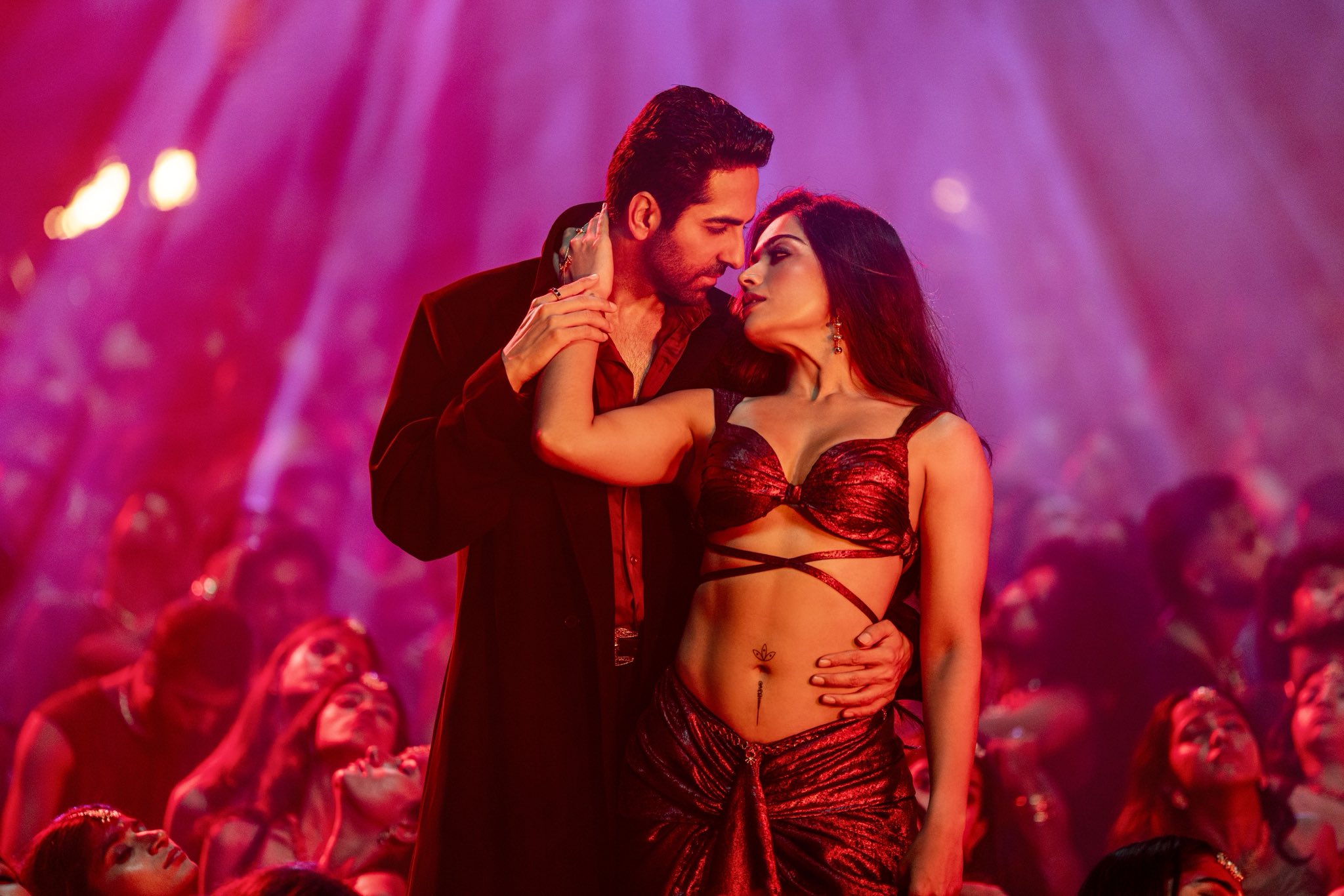 Ayushmann Khurrana and Rashmika Mandanna in Thamma movie song still