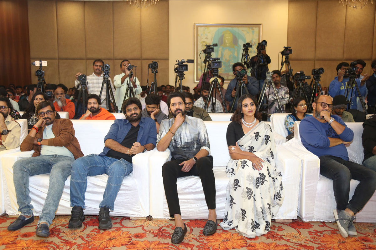 Kushendar Ramesh Reddy Allari Naresh Kamakshi Bhaskarla seated together