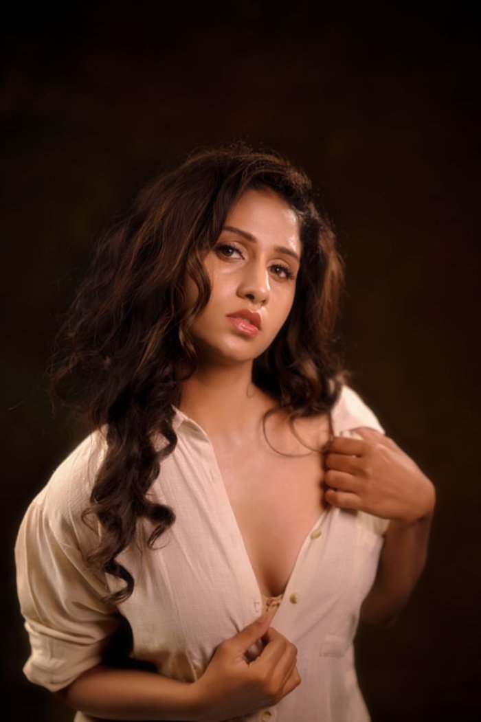 Dakkshi Guttikonda radiates effortless glamour and charm