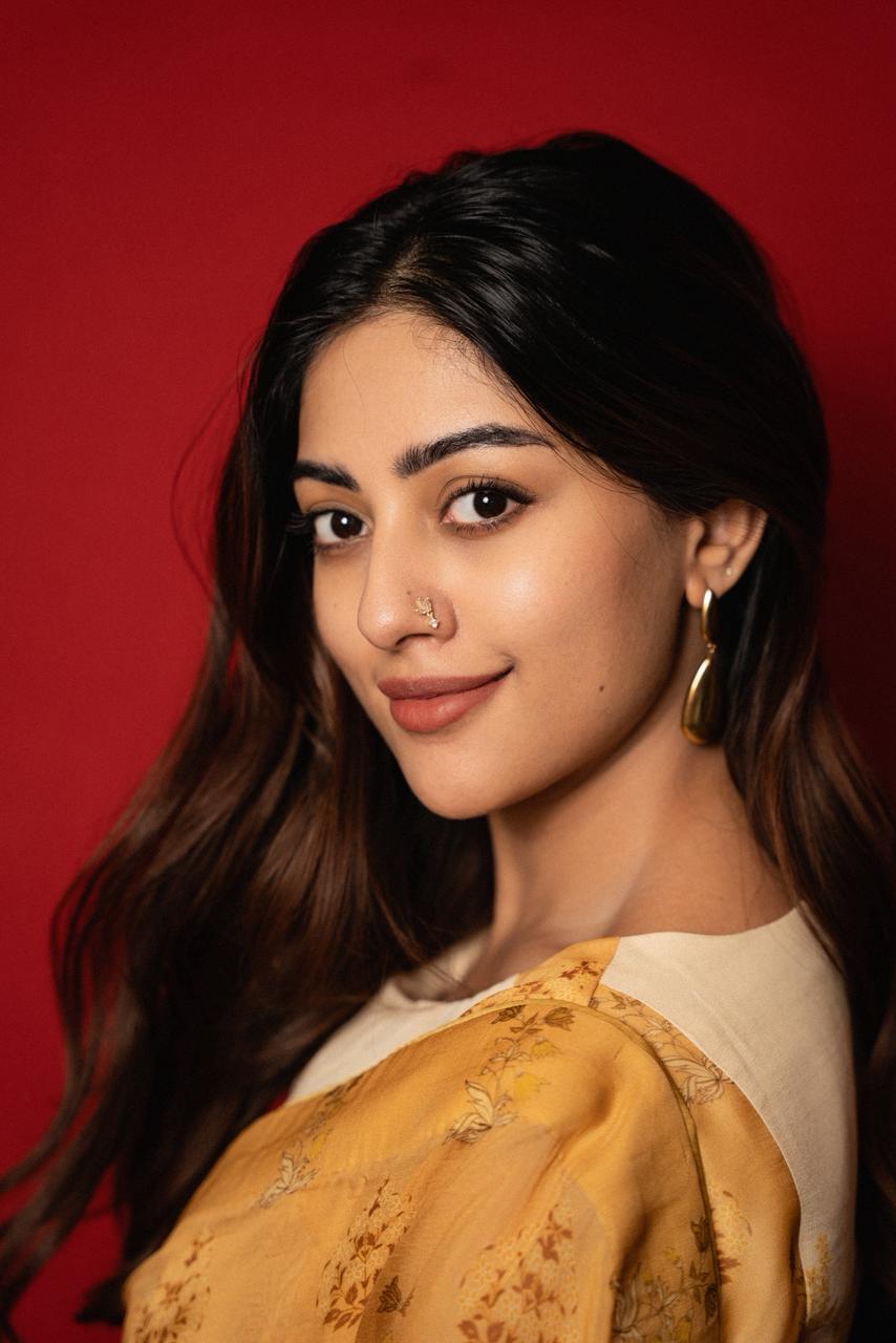 Anu Emmanuel radiating effortless charm with confident elegance