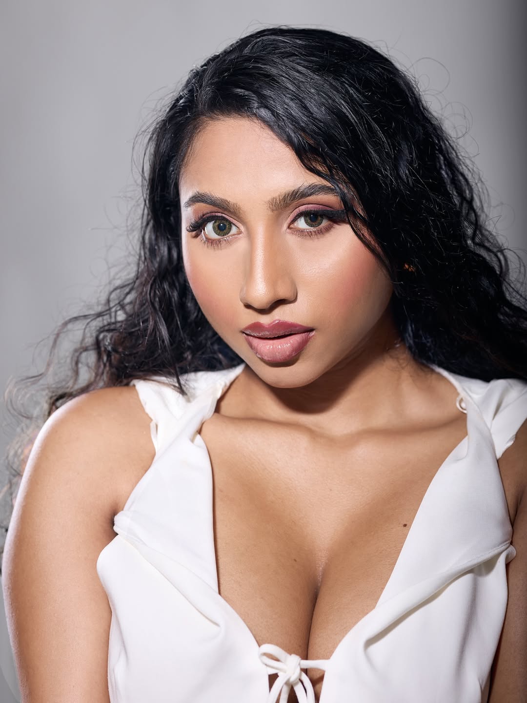 Anjana Mohan blending elegance and attitude with poise